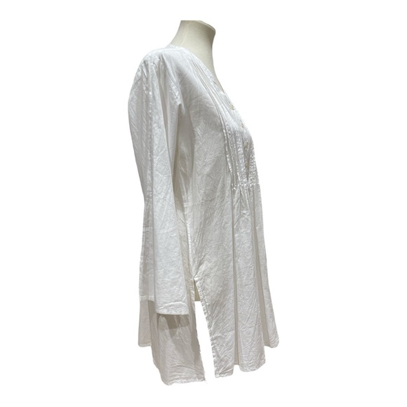 Women’s Victorian Classics White Pleated Long Sleeve Nightgown - Picture 3 of 8